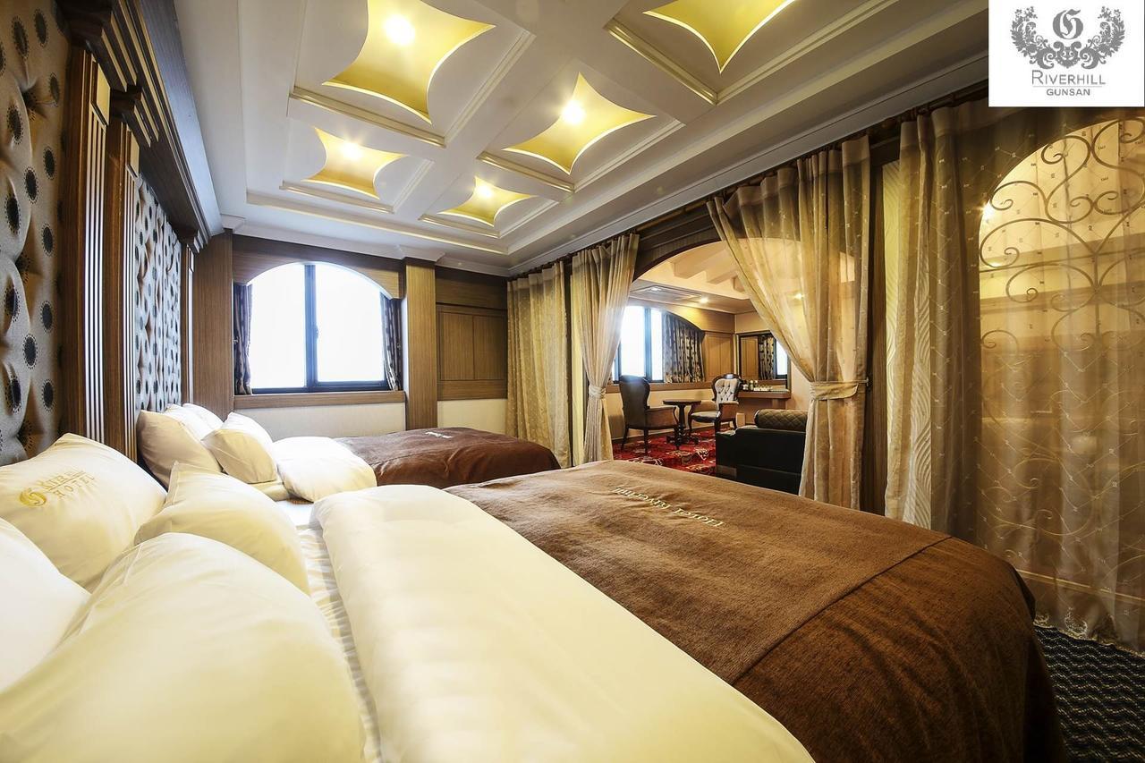 Gunsan River Hill Tourist Hotel Exterior foto